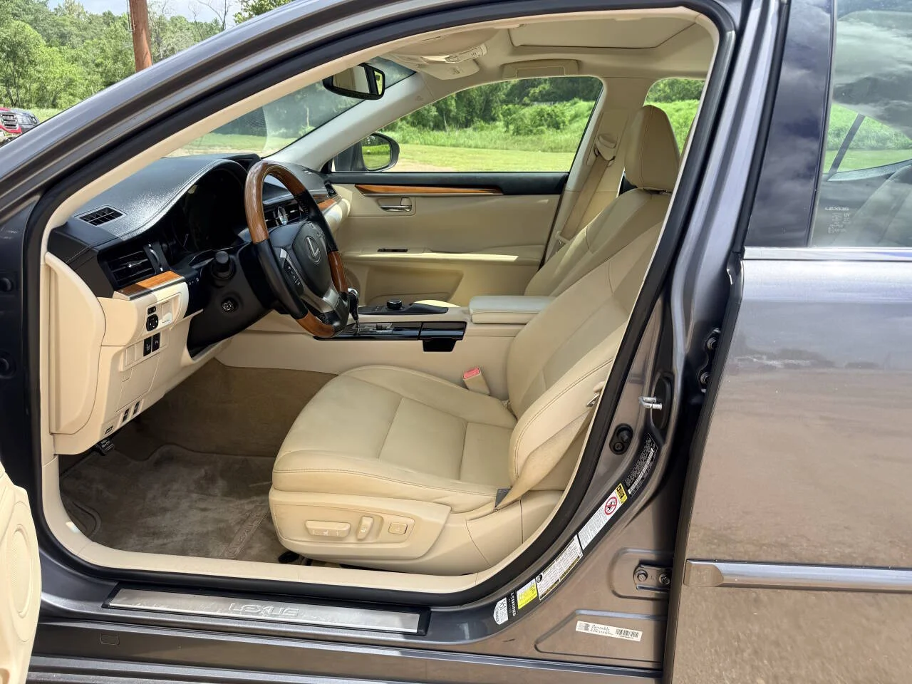 Used 2013 Gray Lexus Base 4dr Sedan image 13