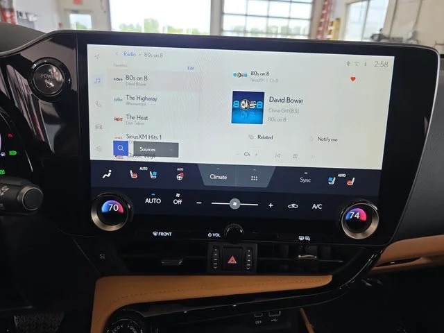 Certified Used 2025 GRECIAN WATER Lexus 350h Premium image 20