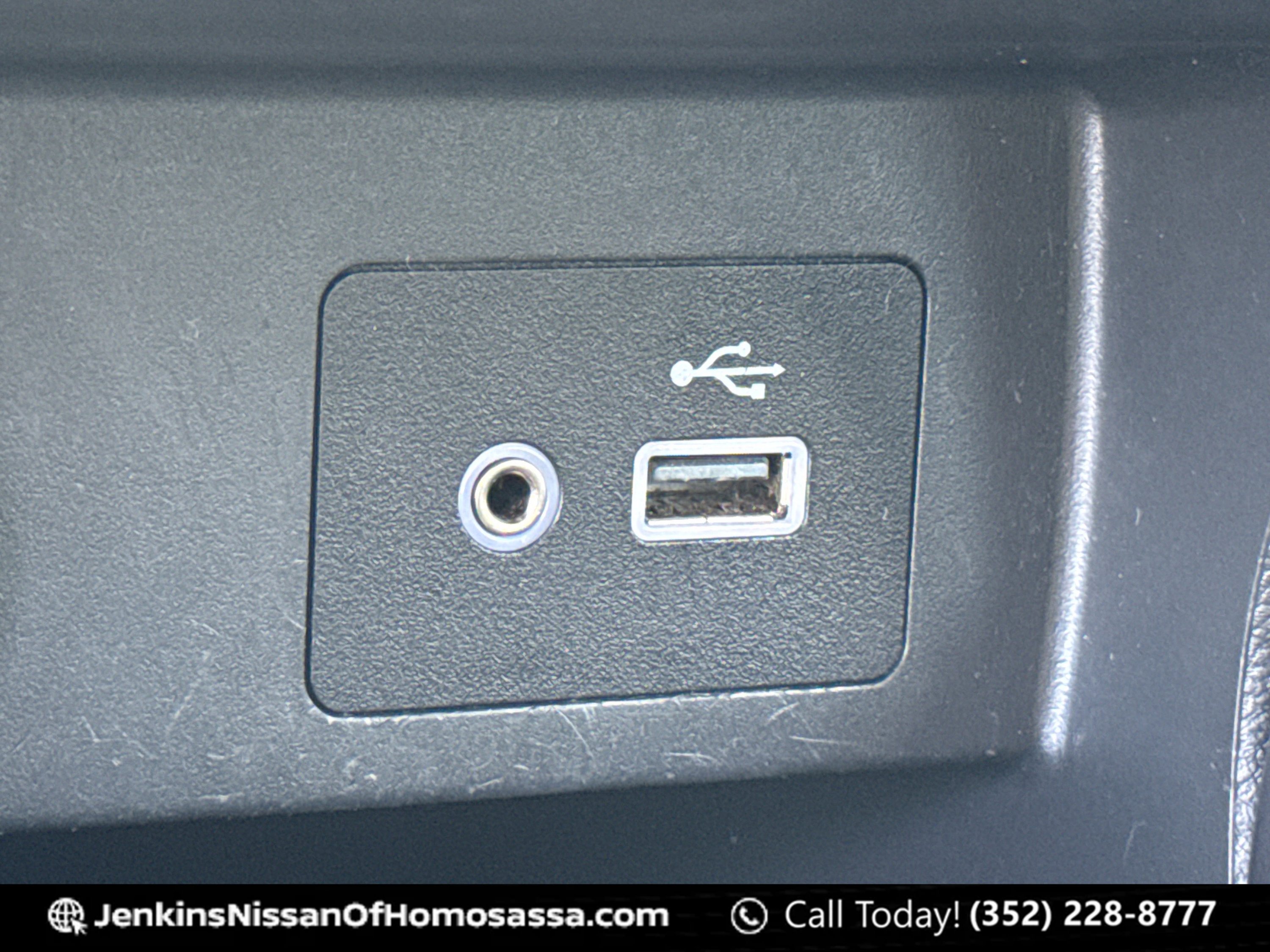 Used 2023 Gun Metallic Nissan SV image 25