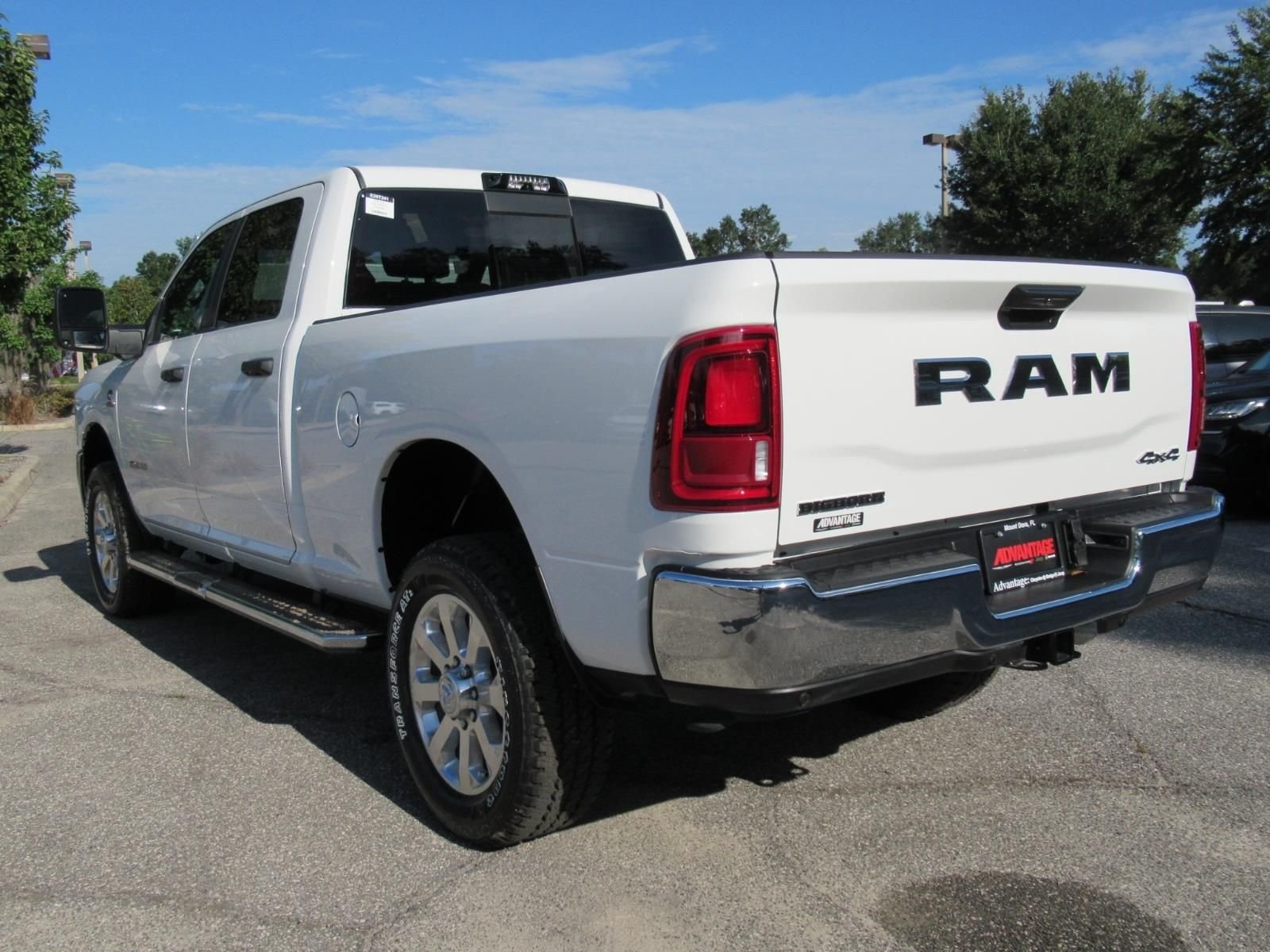 New 2026 Bright White Clear-Coat Exterior Paint RAM Big Horn image 5