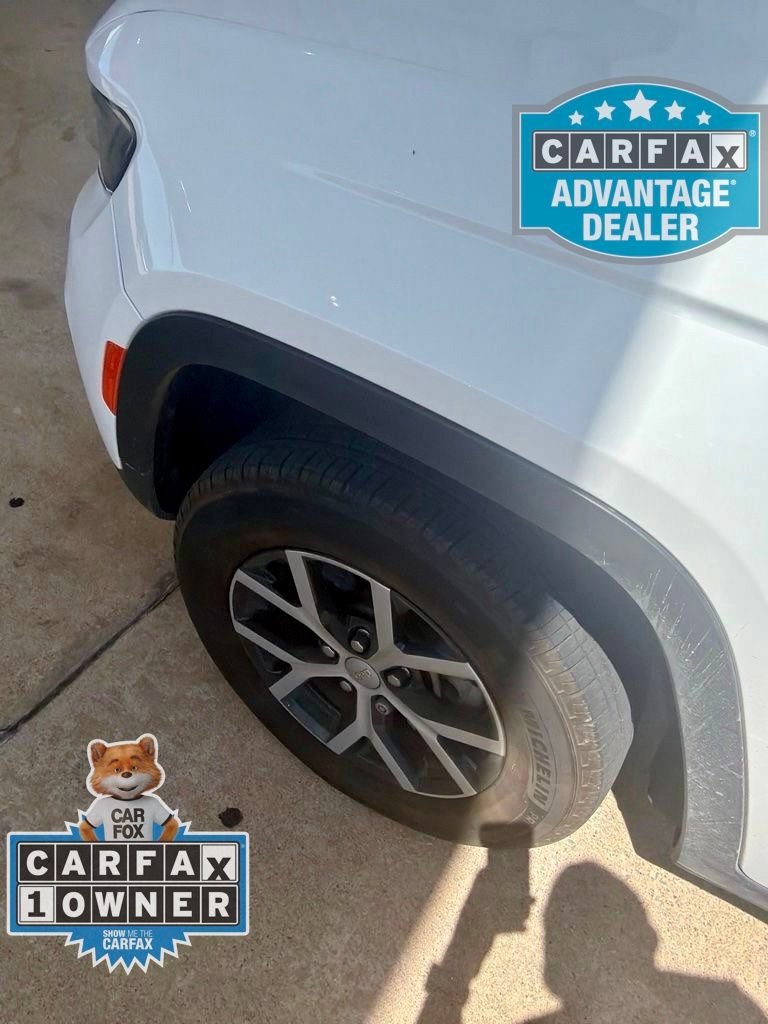 Used 2023 White Jeep Limited 4x2 image 4