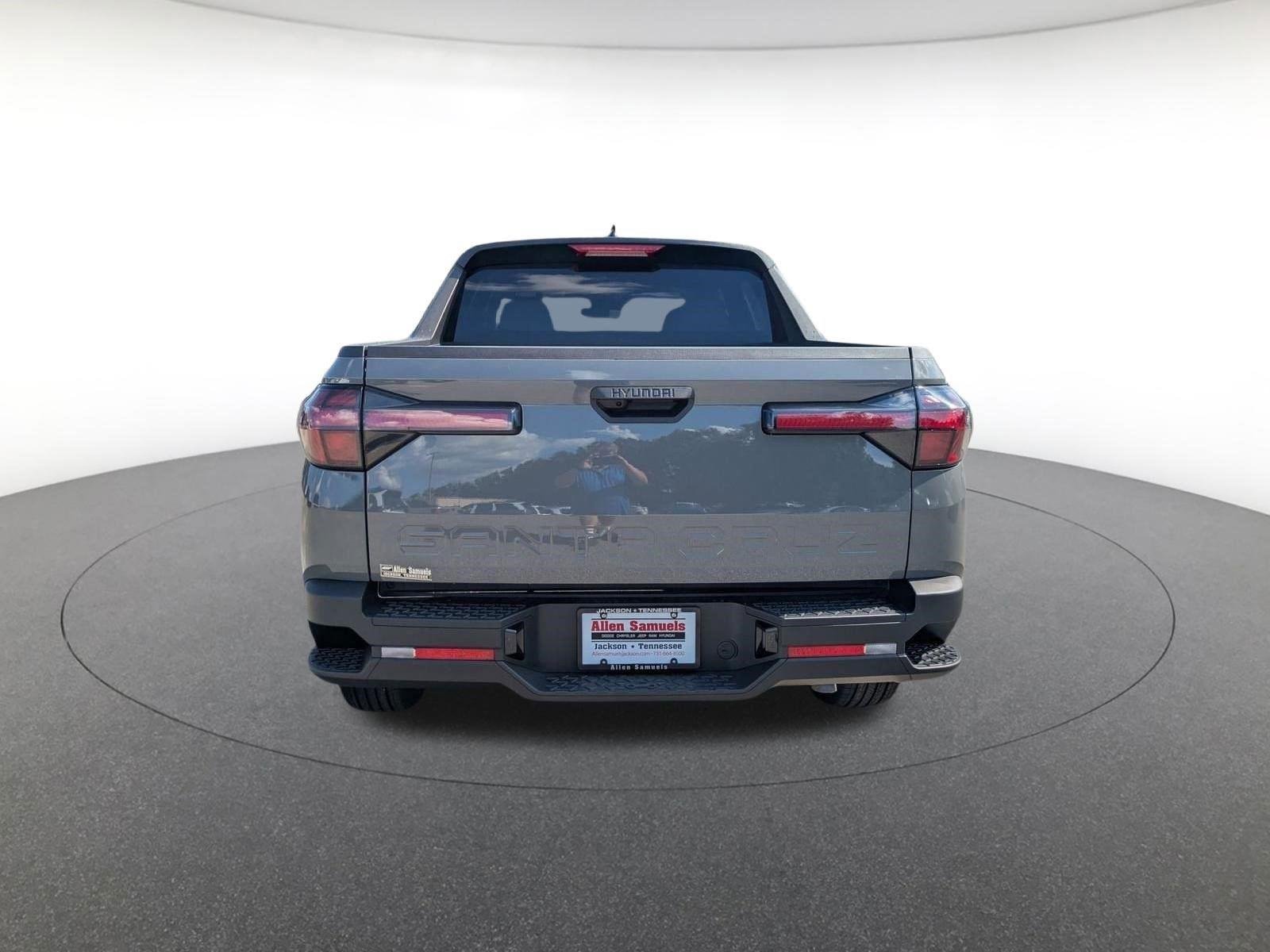 Used 2026 Hampton Gray Hyundai SEL image 5