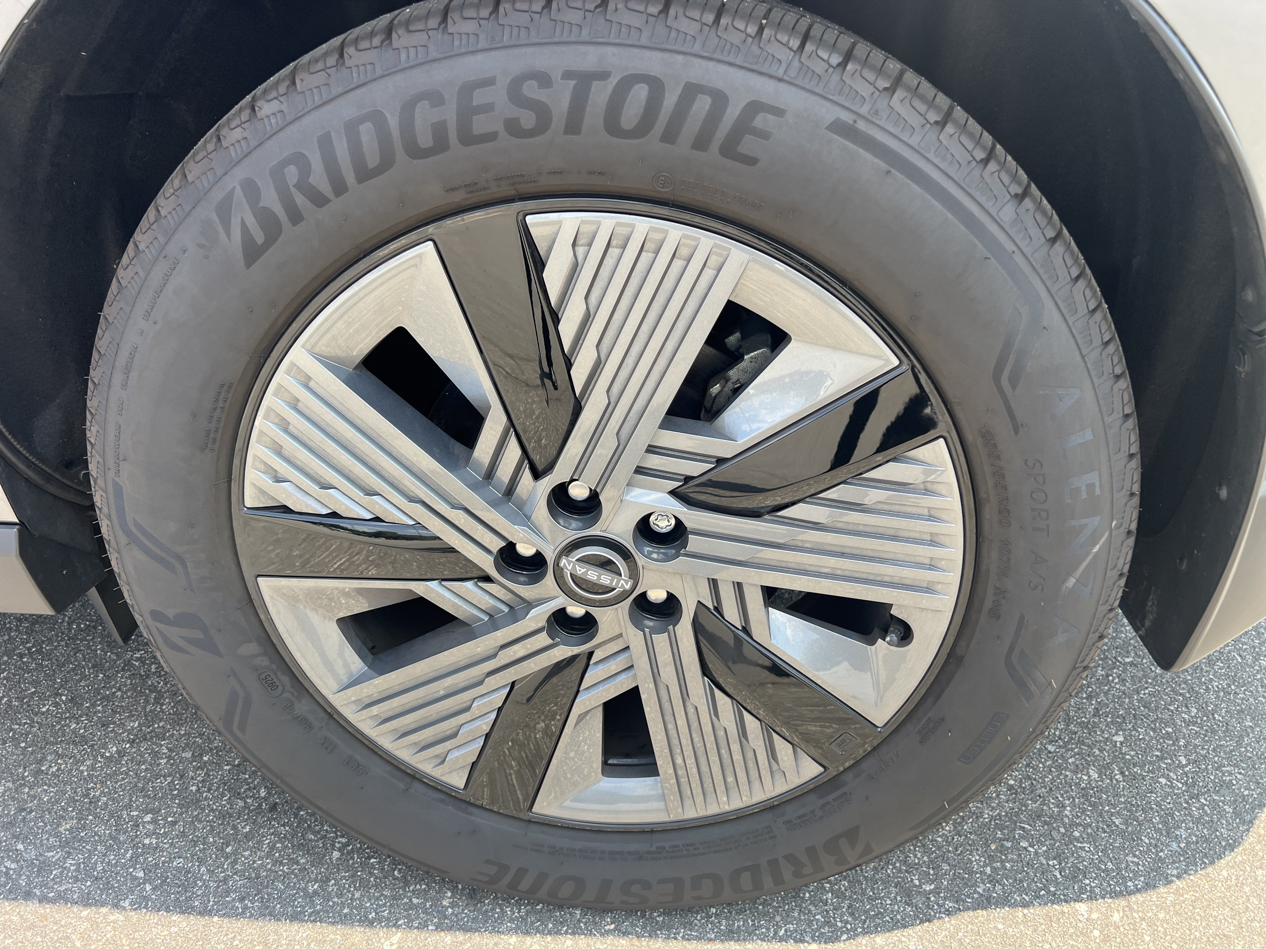 Used 2025 Gun Metallic Nissan SL image 10