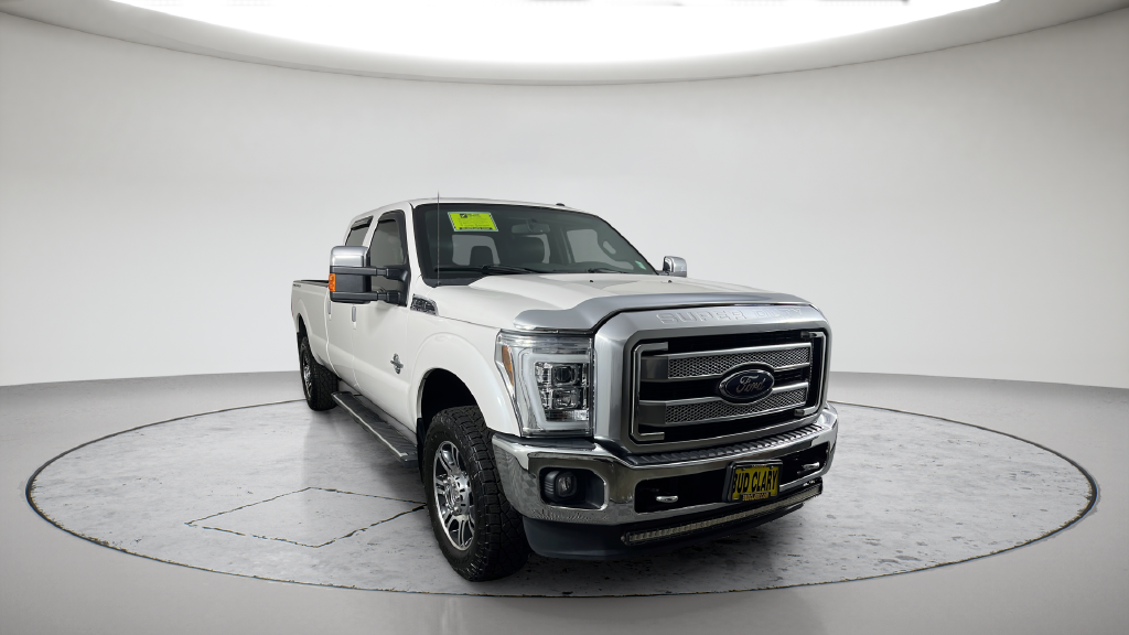 Used 2015 White Platinum Clearcoat Metallic Ford Platinum image 17