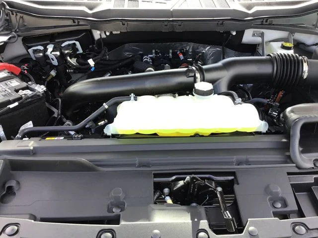 New 2026 Oxford White Ford Lariat® image 21
