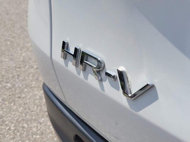 Used 2024 Platinum White Pearl Honda Sport image 9