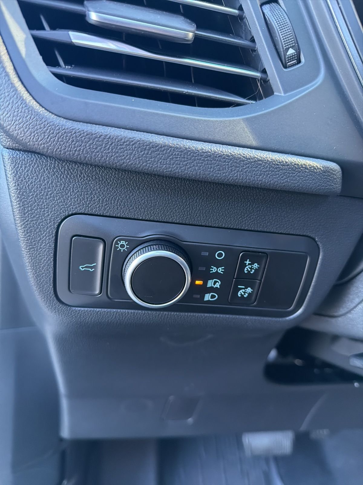 New 2026 Oxford White Ford Active® image 15