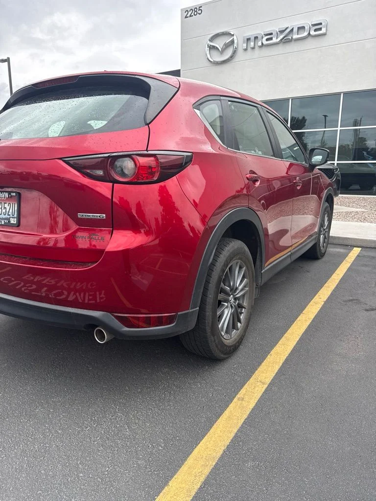 Used 2021 Red Mazda Sport image 4