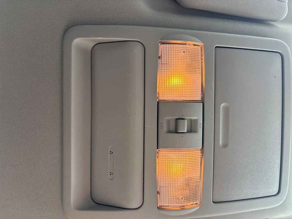 Used 2022 Blue Nissan SV image 22