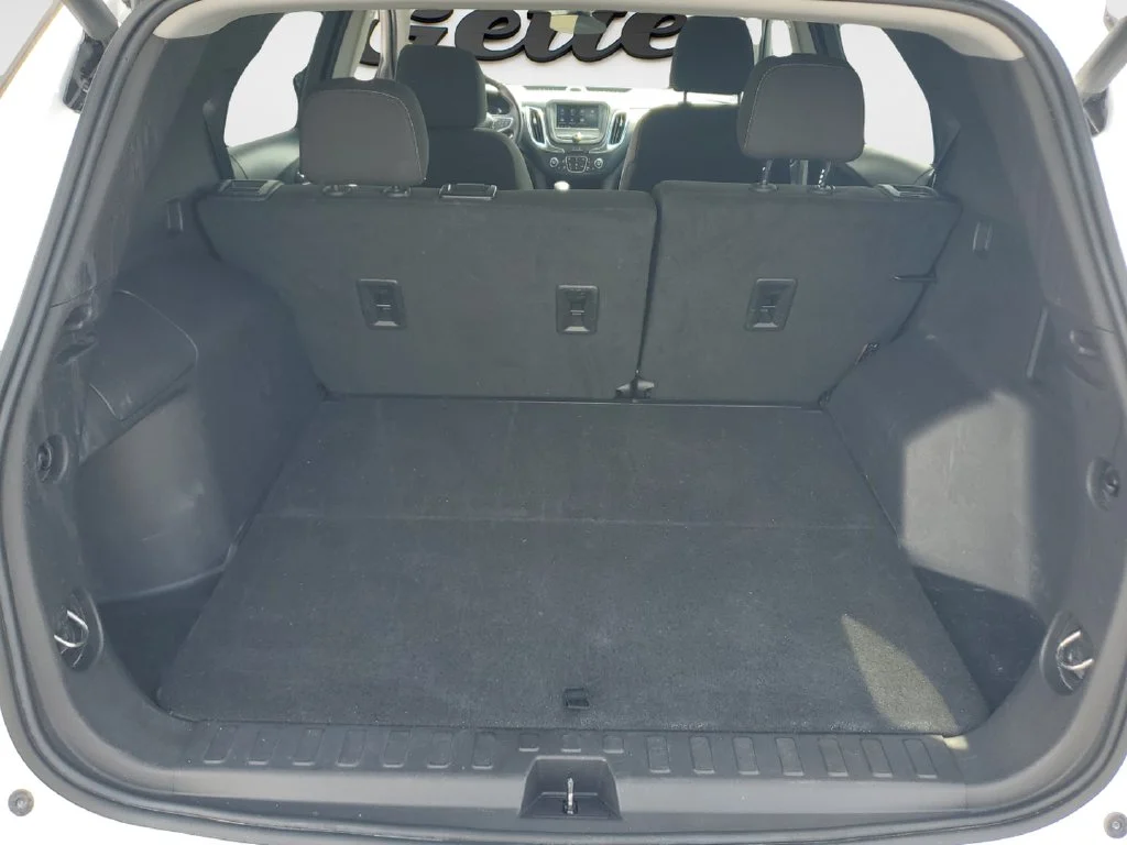 Used 2024 White Chevrolet LT image 9