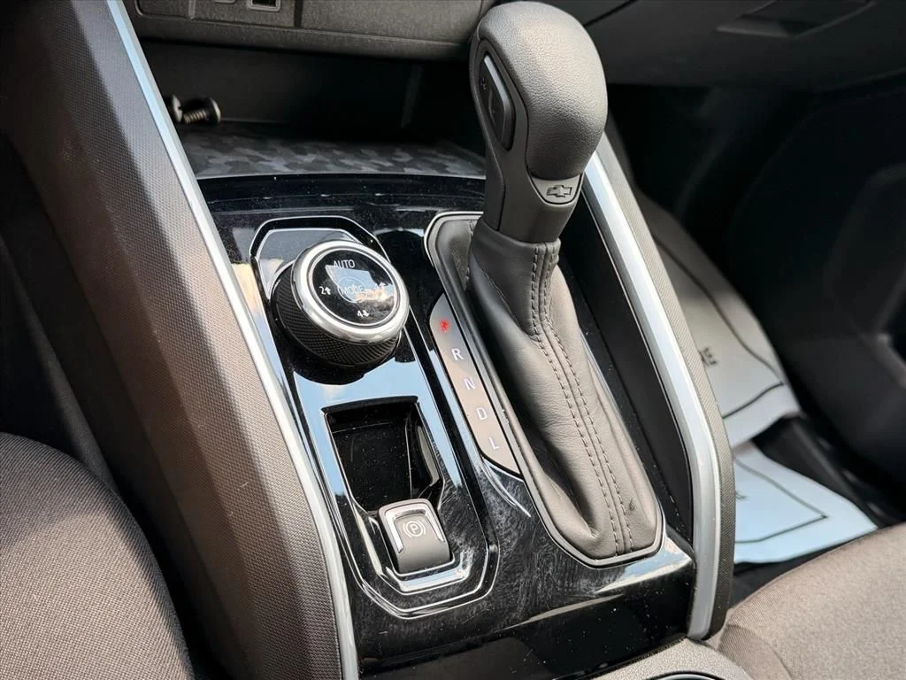 Used 2024 Gray Chevrolet Trail Boss image 29
