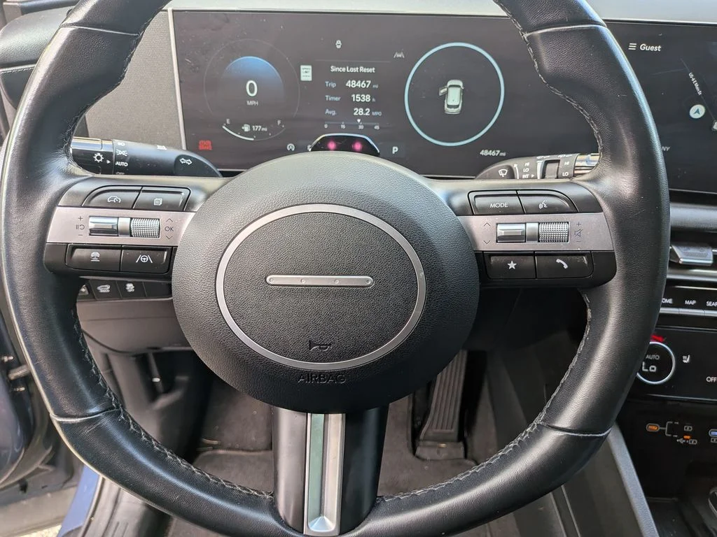 Used 2025 Blue Hyundai SEL Convenience image 15