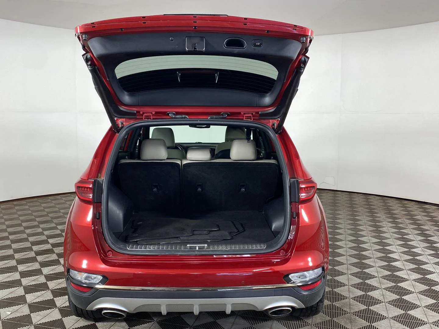 Used 2021 Hyper Red Kia SX Turbo image 28