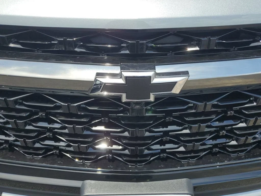 New 2026 Sterling Gray Metallic Chevrolet Z71 image 37