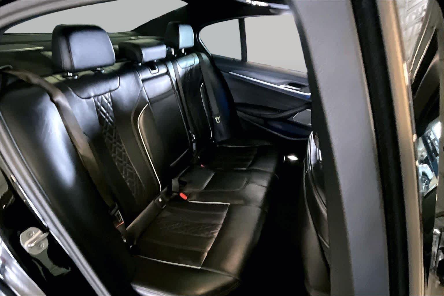 Used 2023 Black Sapphire Metallic BMW 530e image 17