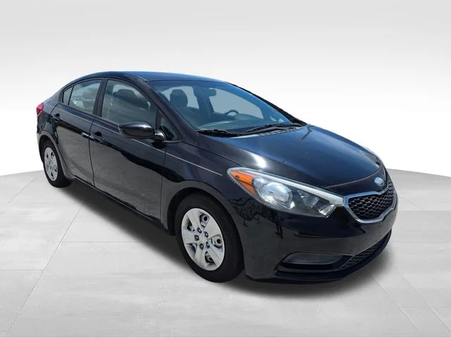 Used 2015 Kia Forte LX with VIN KNAFK4A68F5359331 for sale in Lake Park, FL