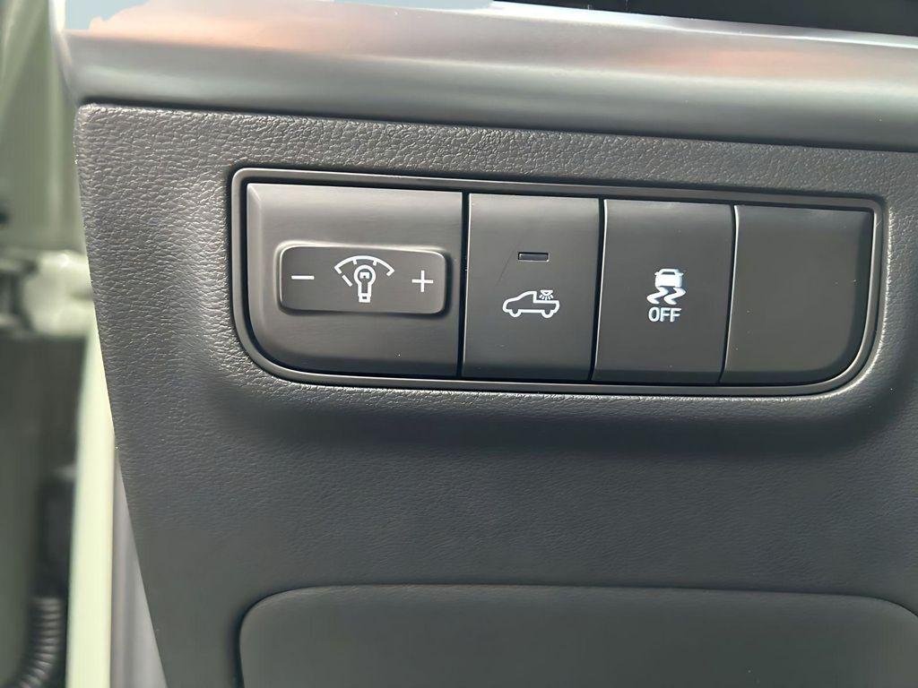 New 2026 Green Hyundai SEL AWD image 17