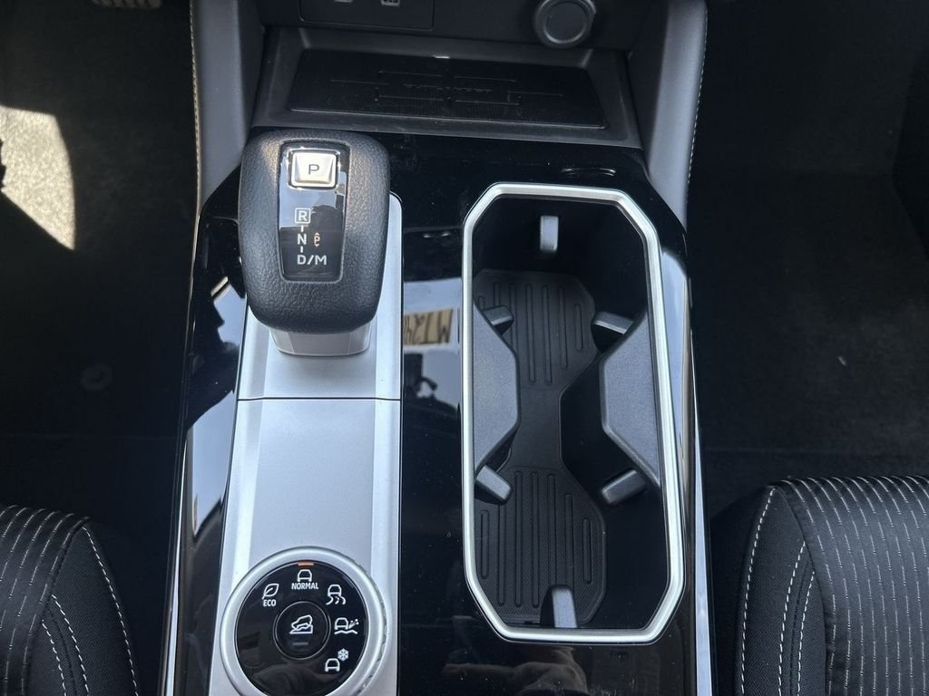 New 2026 WHT DIAMOND Mitsubishi ES image 25