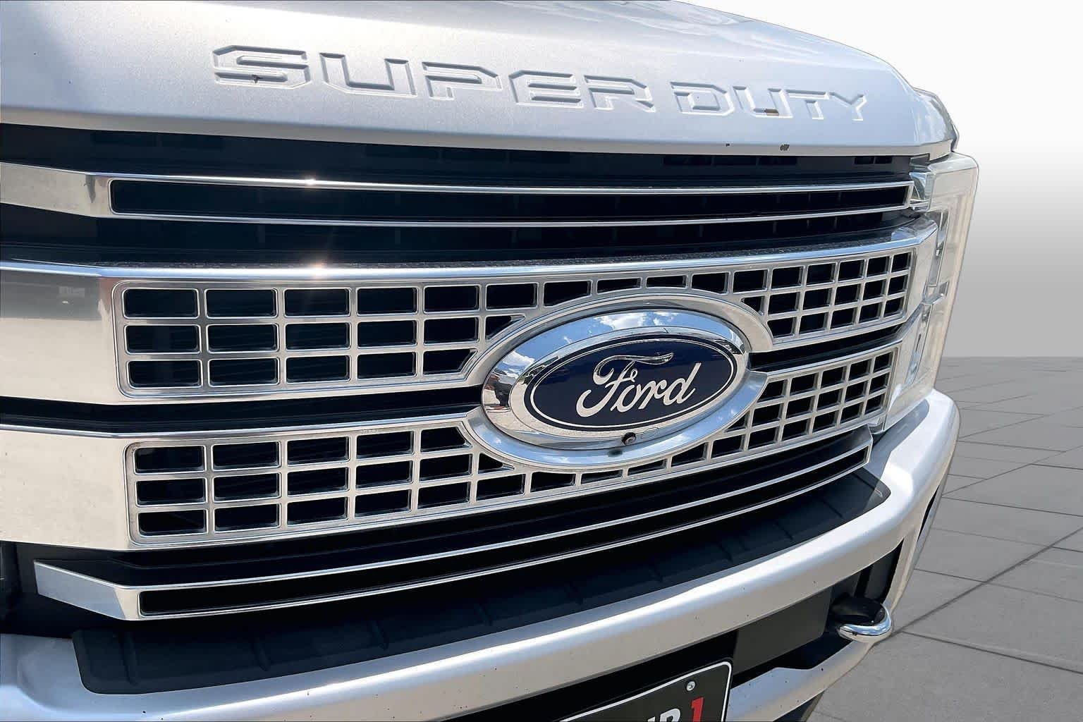 Used 2017 Ingot Silver Ford Platinum image 29