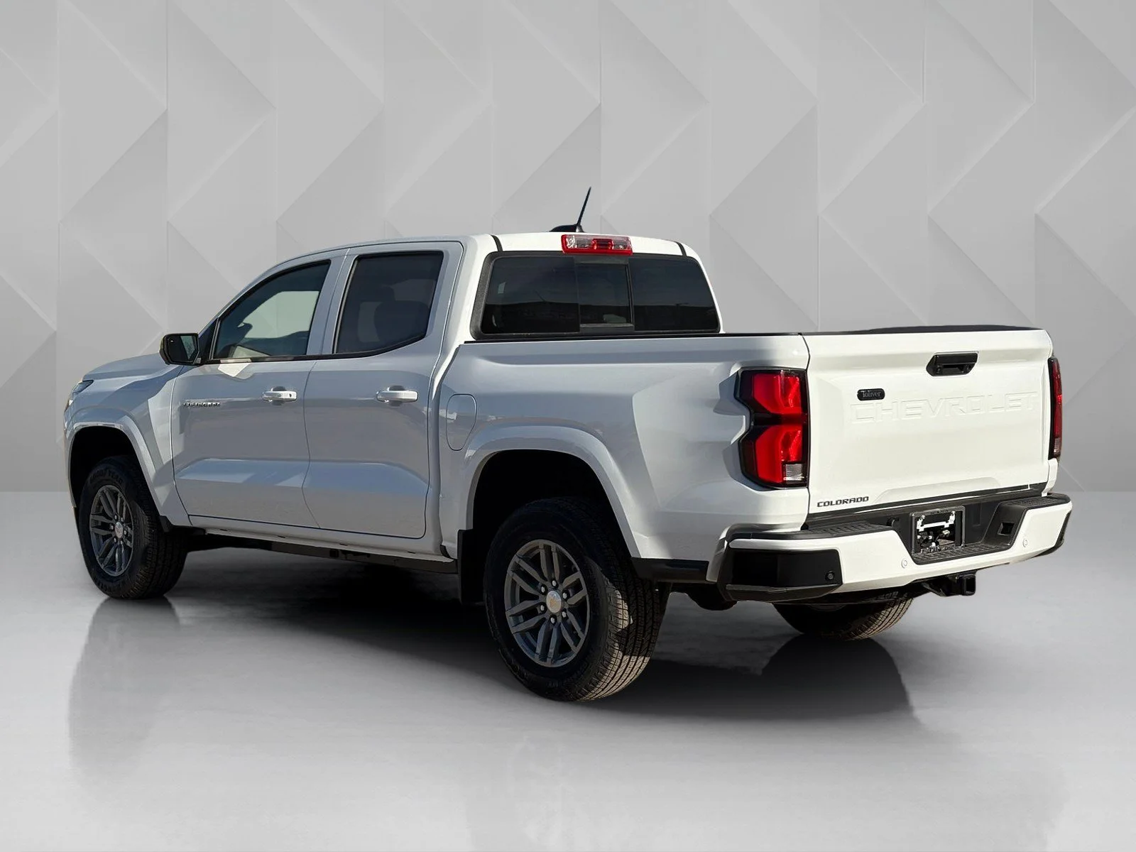 2026 Chevrolet Colorado LT - Photo 7