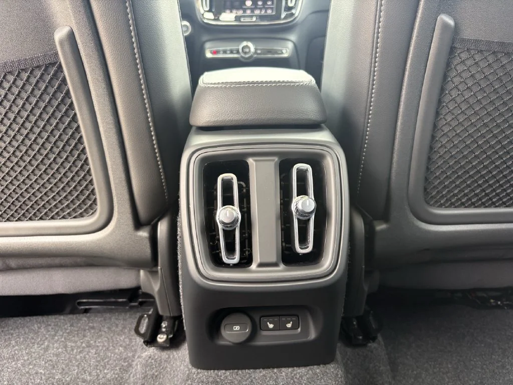 New 2026 Aurora Silver Volvo Core image 25