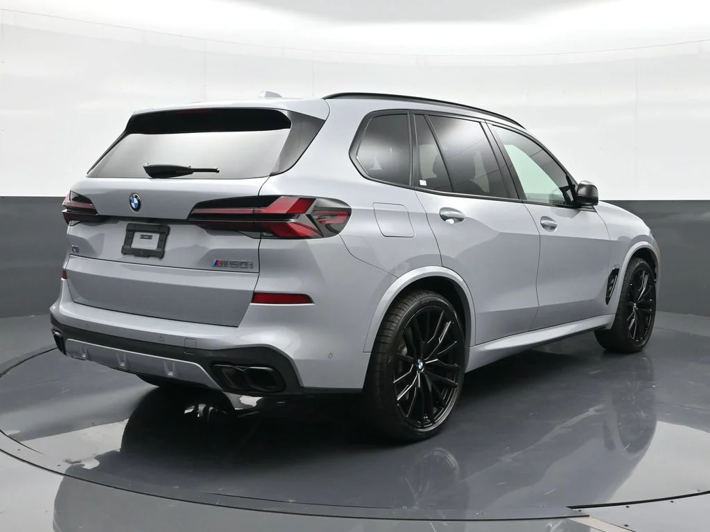 2024 BMW X5 M60i - Photo 14