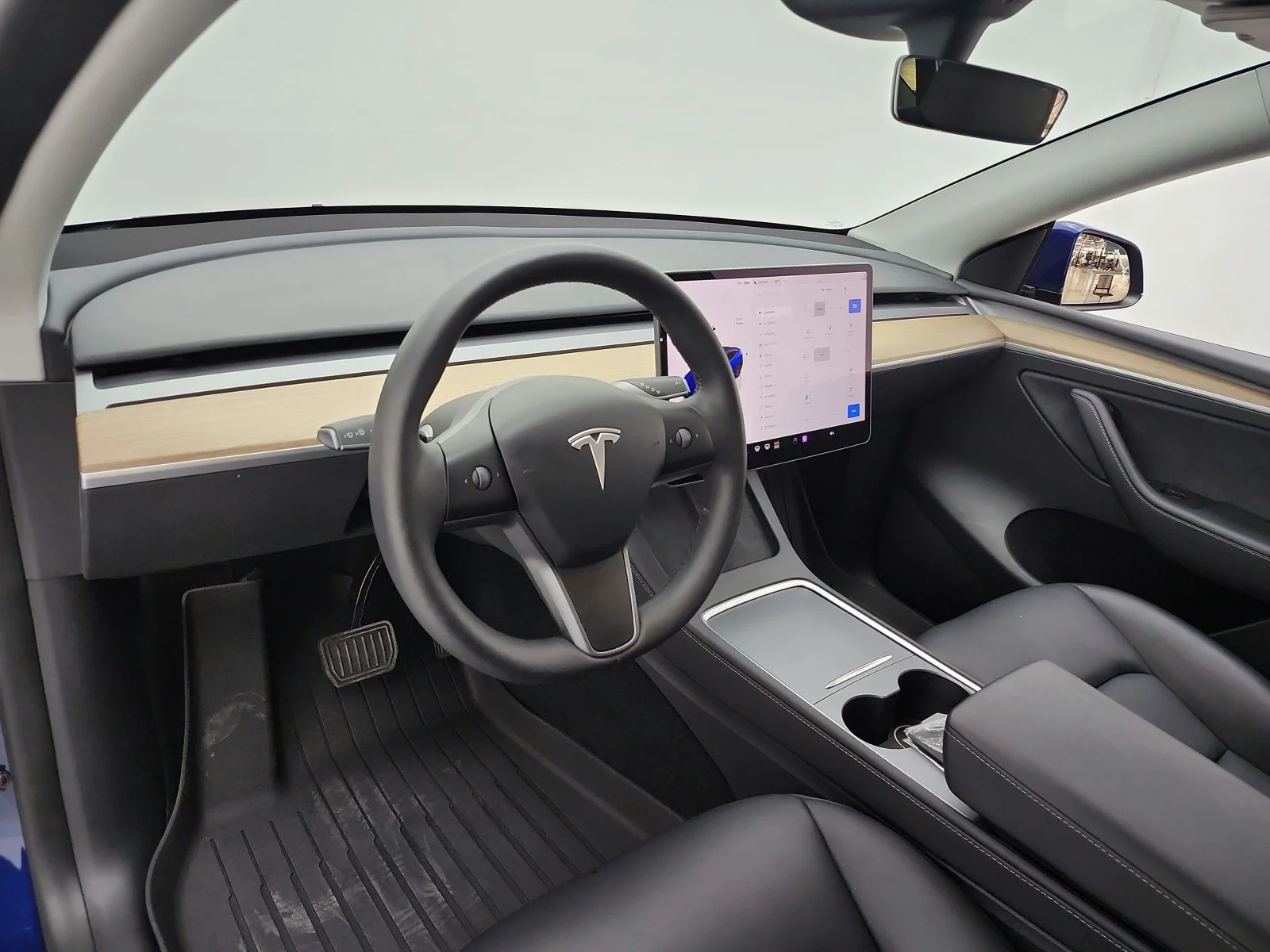 Used 2025 Deep Blue Metallic Tesla Long Range AWD *Ltd Avail* image 9
