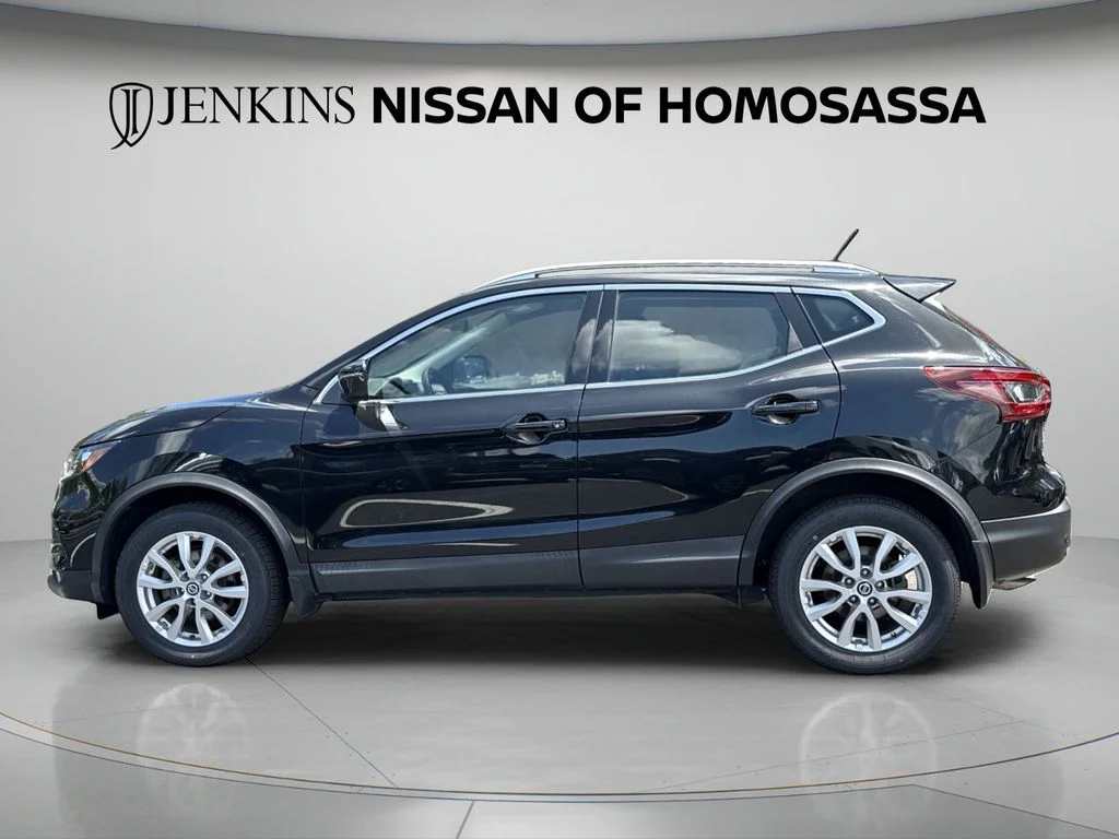 Used 2022 Black Nissan SV image 13