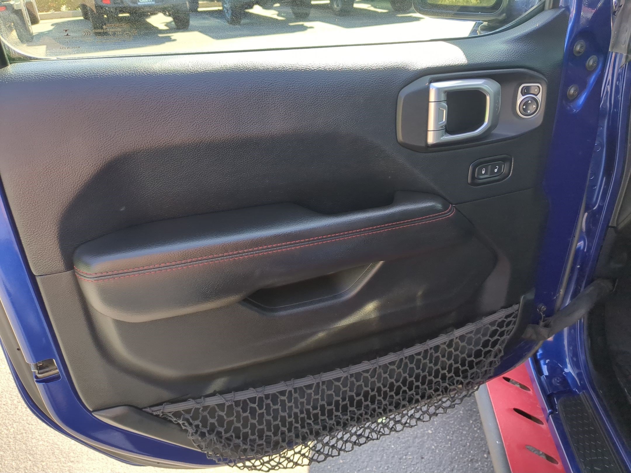 Used 2018 Ocean Blue Metallic Clearcoat Jeep Rubicon image 13