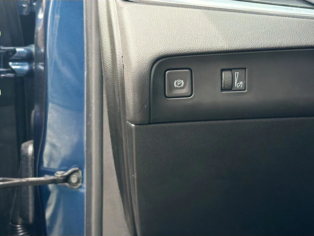 Used 2023 Emperor Blue Metallic Buick Essence image 11