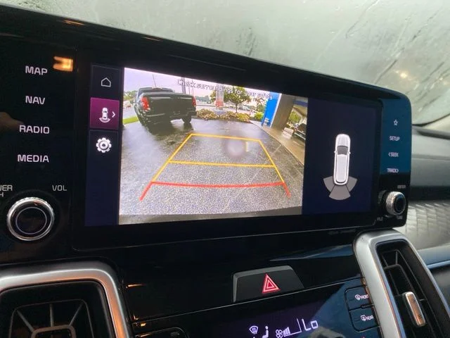 Used 2022 Black Kia S image 27