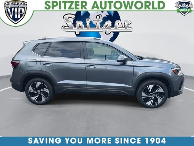 Used 2025 Gray Volkswagen 1.5T SE image 10