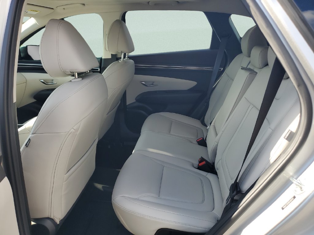 Used 2024 Silver Hyundai SEL image 10