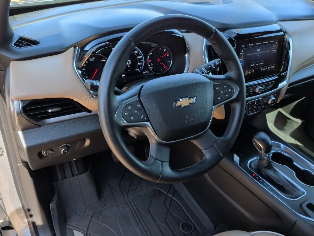 Used 2023 Gray Chevrolet Premier image 14