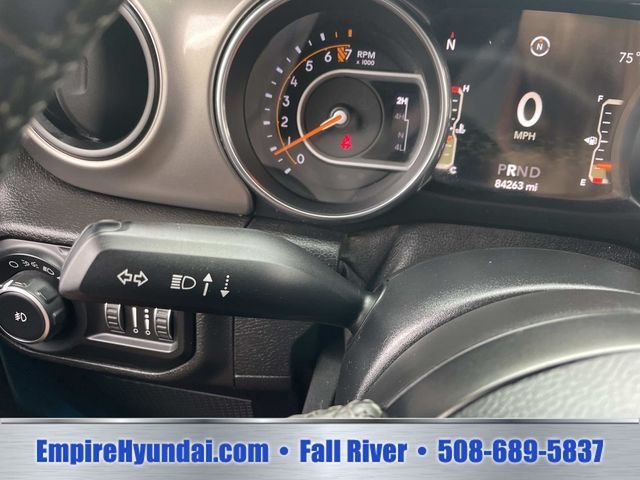 Used 2019 Bikini Pearlcoat Jeep Unlimited Sport S image 29