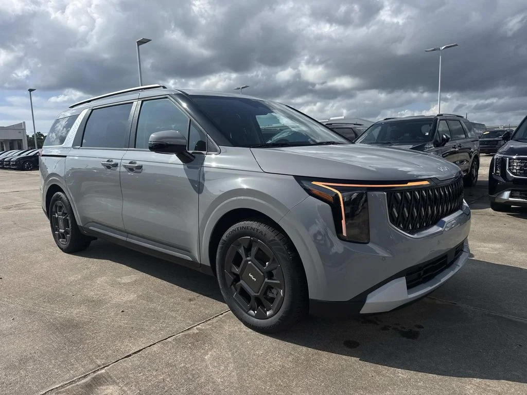 2026 Kia Sedona EX HEV's photo