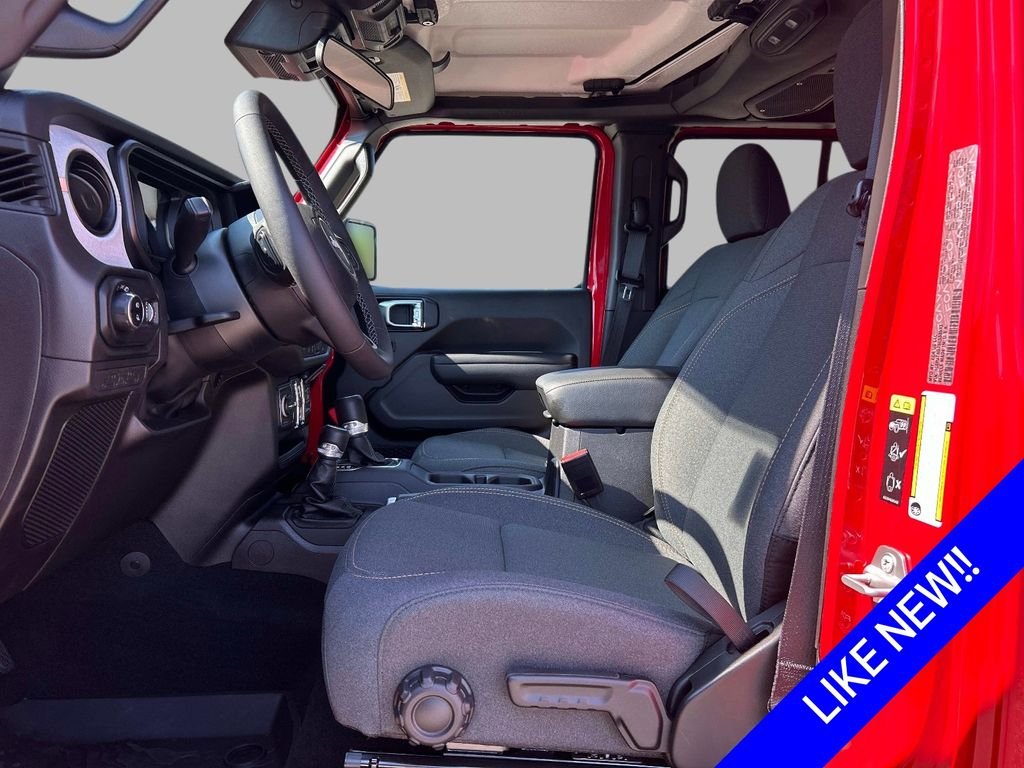 Used 2025 Red Jeep Sport S image 12