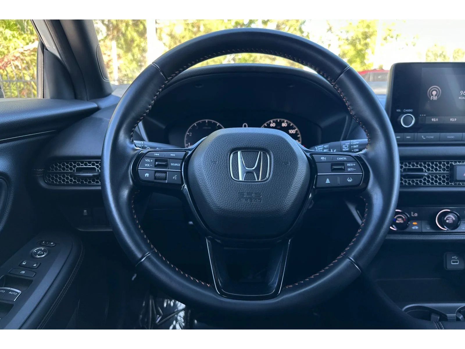 Used 2025 Platinum White Pearl Honda Sport image 36