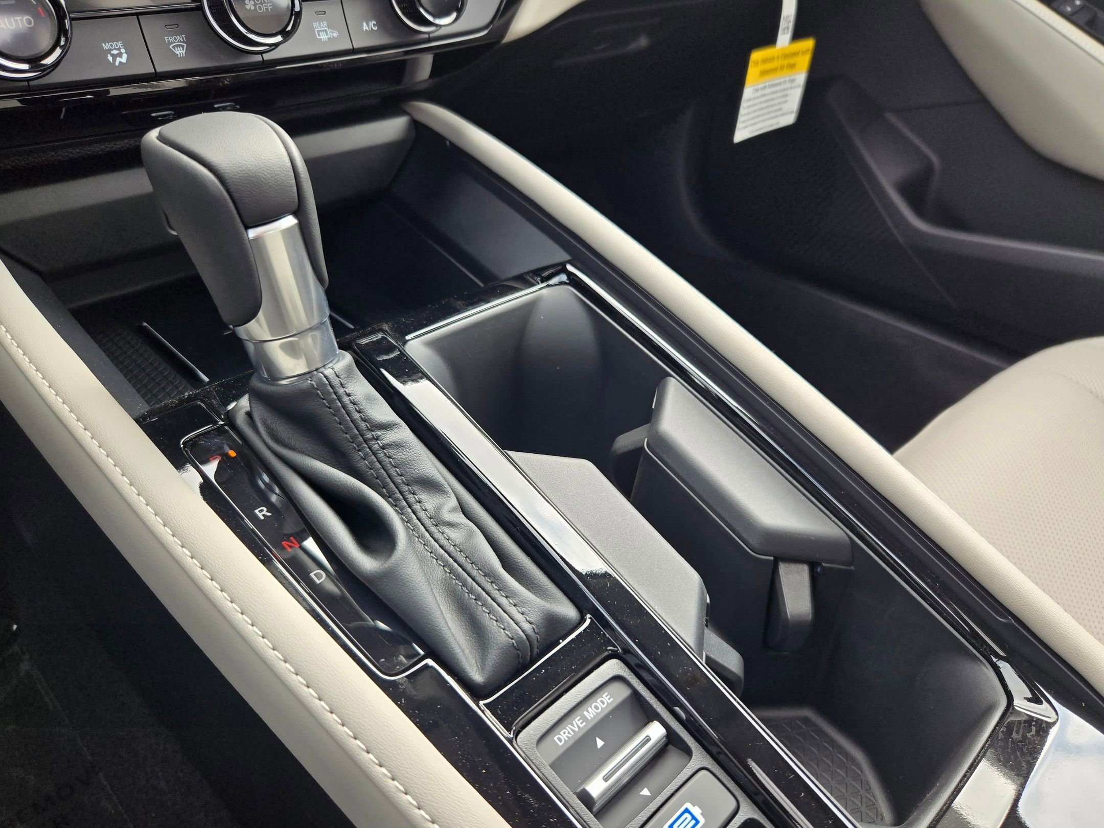 New 2026 Urban Gray Pearl Honda Touring image 13