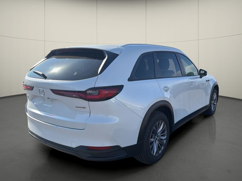 Used 2025 White Mazda 3.3 Turbo Select image 7