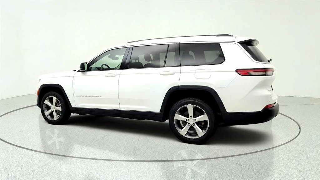 Used 2022 Bright White Clearcoat Jeep Limited 4x4 w/ Panoramic Roof, Navigation & 20
