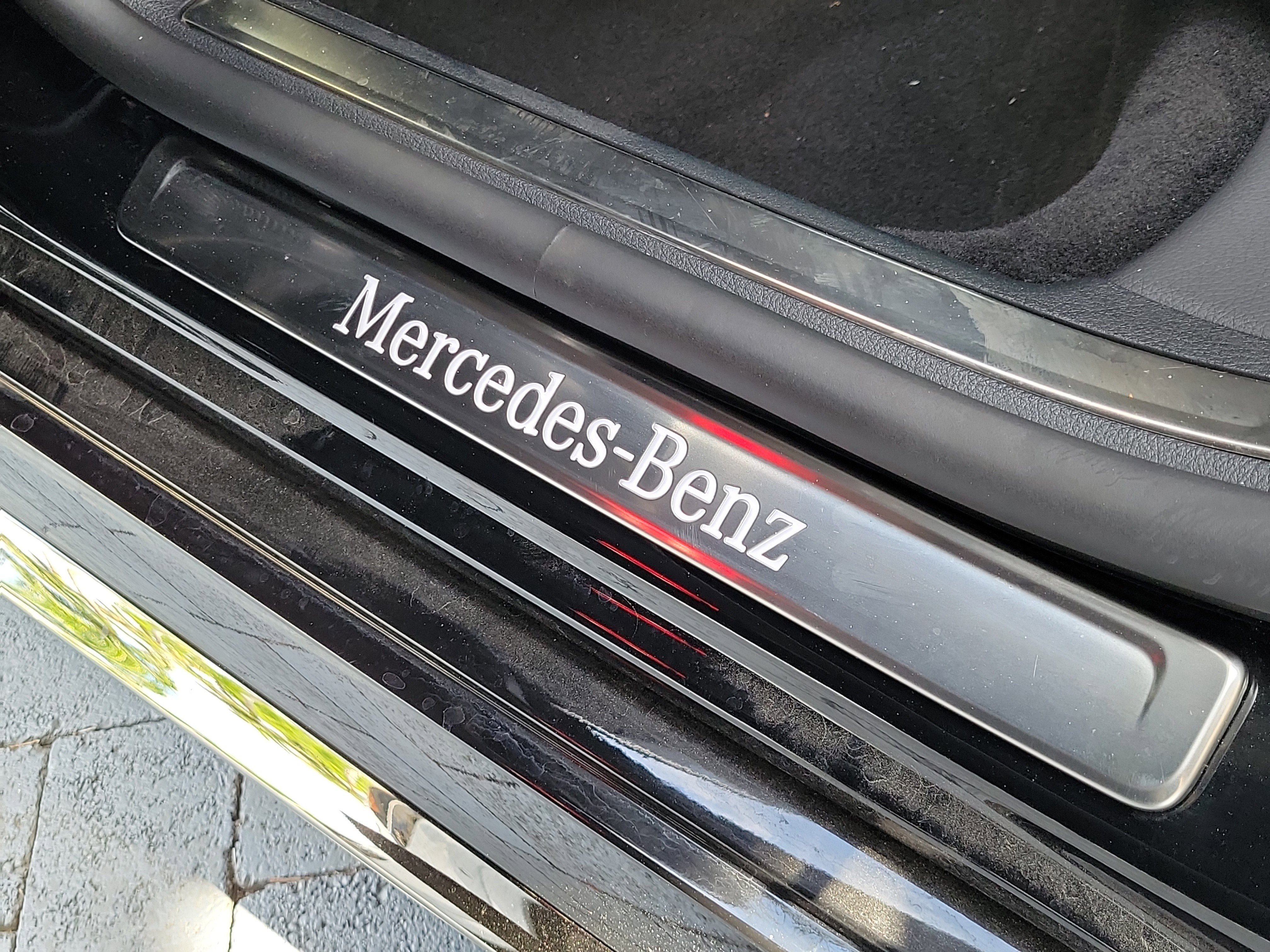 Used 2023 Black Mercedes-Benz S 580 image 19