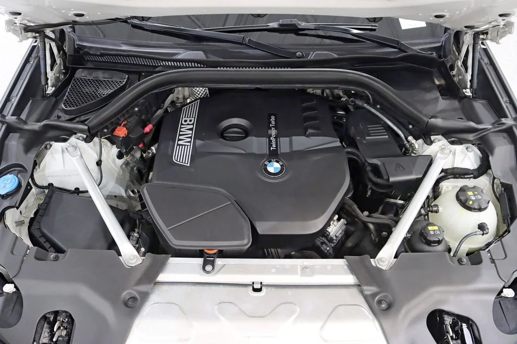 Used 2019 White BMW xDrive30i image 41