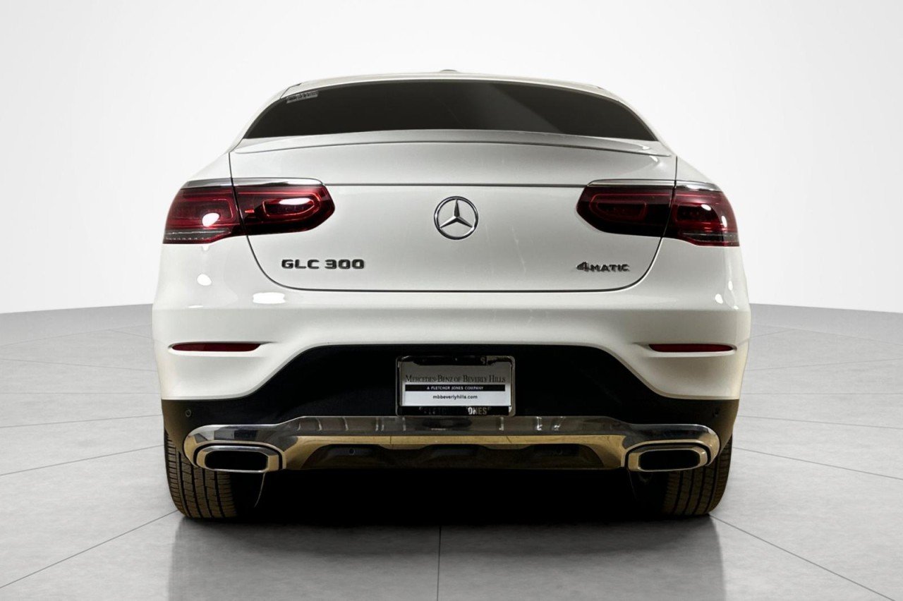 Used 2023 Polar White Mercedes-Benz GLC 300 image 4