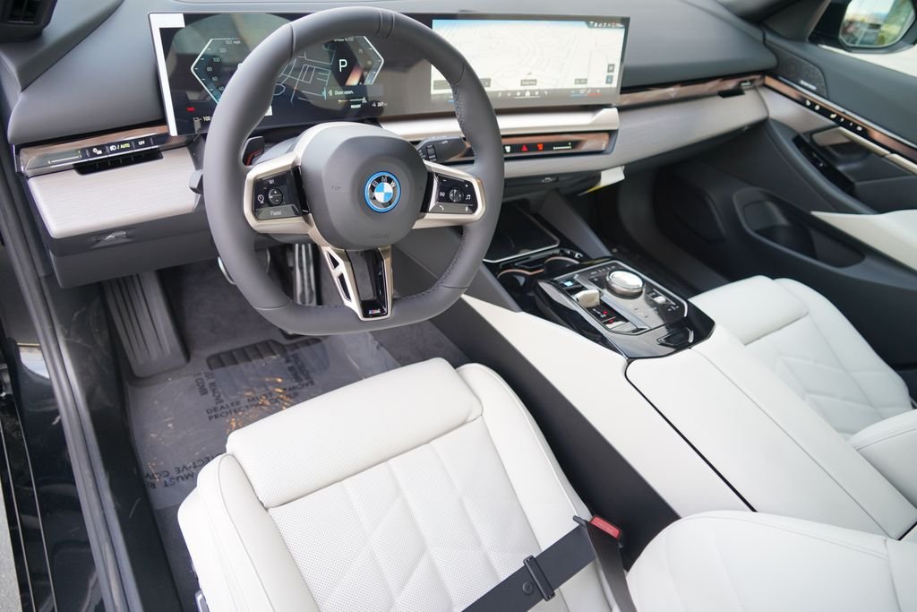 New 2026 Black Sapphire Metallic BMW eDrive40 image 12