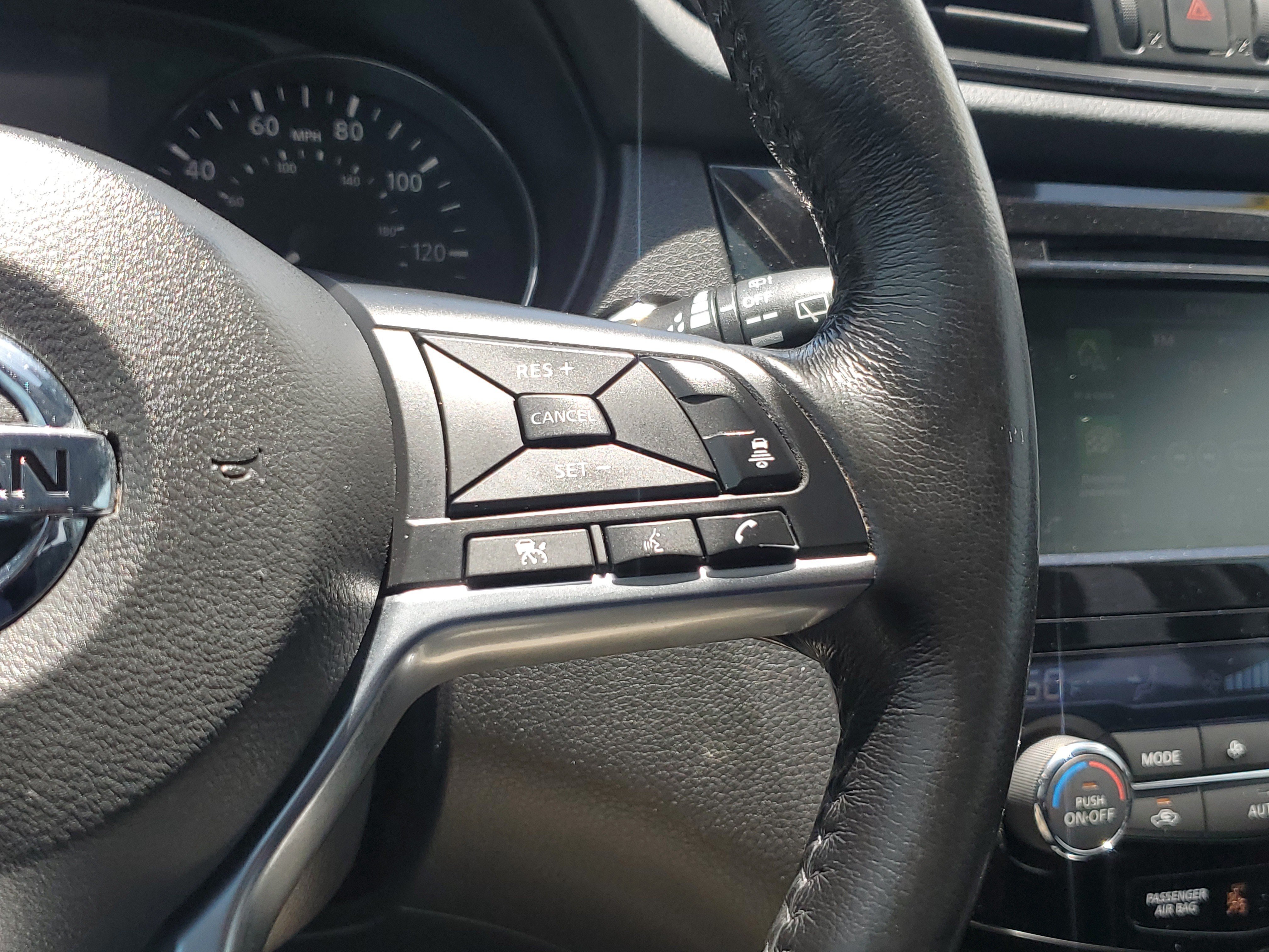Used 2018 Gun Metallic Nissan SL image 26