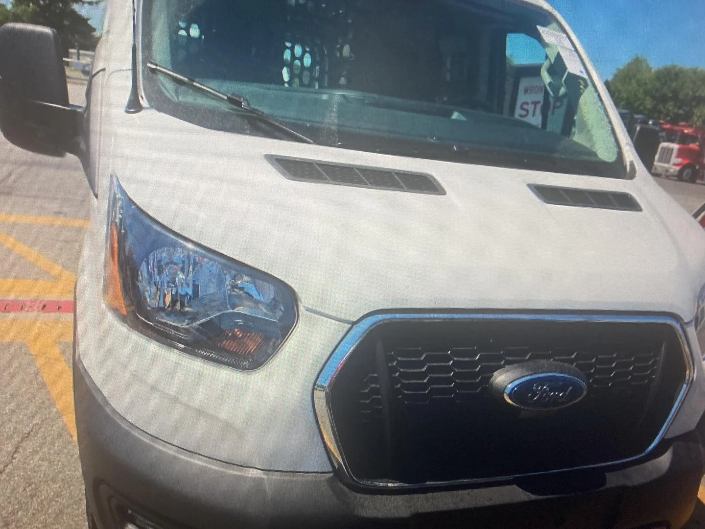 Used 2025 Oxford White Ford 250 image 5