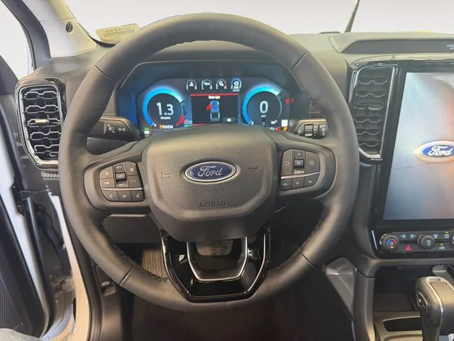 New 2026 Avalanche Ford Lariat image 13