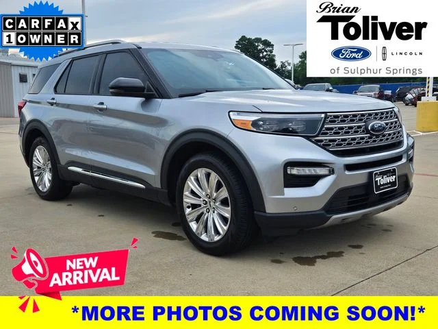 2022 Ford Explorer Limited RWD's photo
