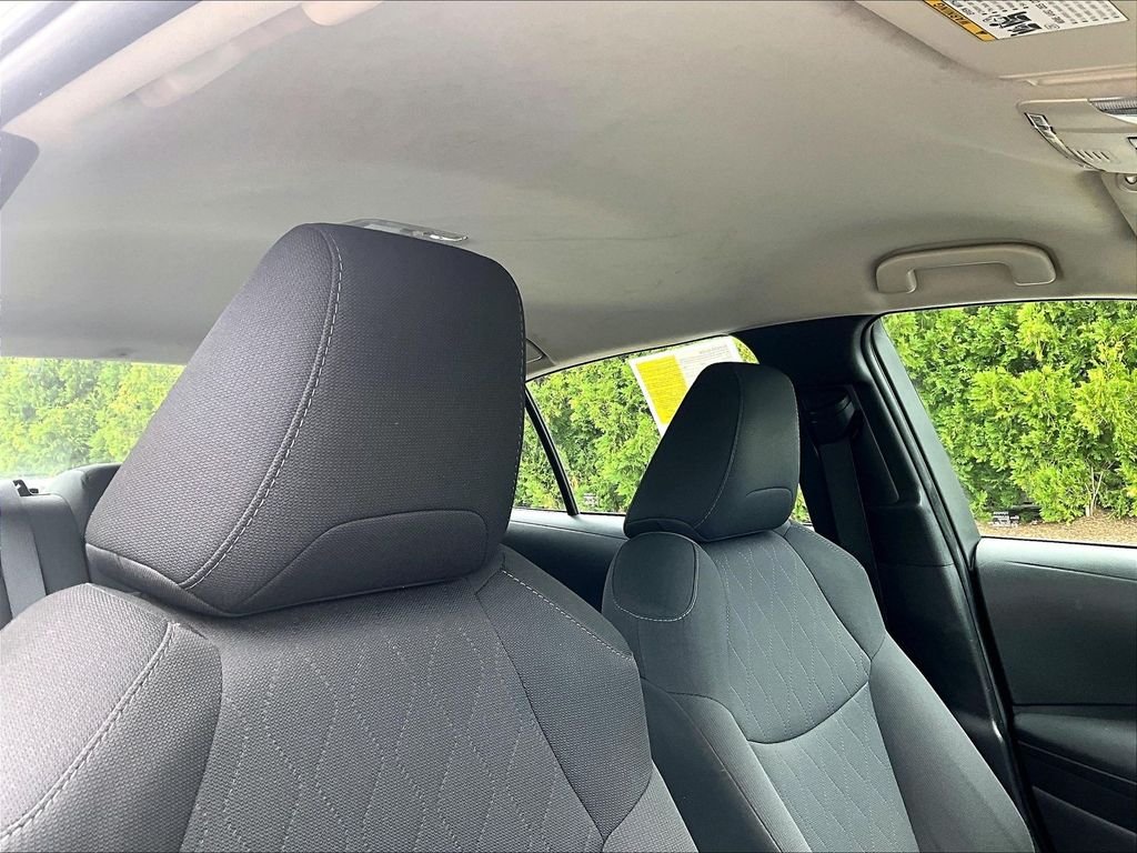 Used 2020 Silver Toyota LE image 22